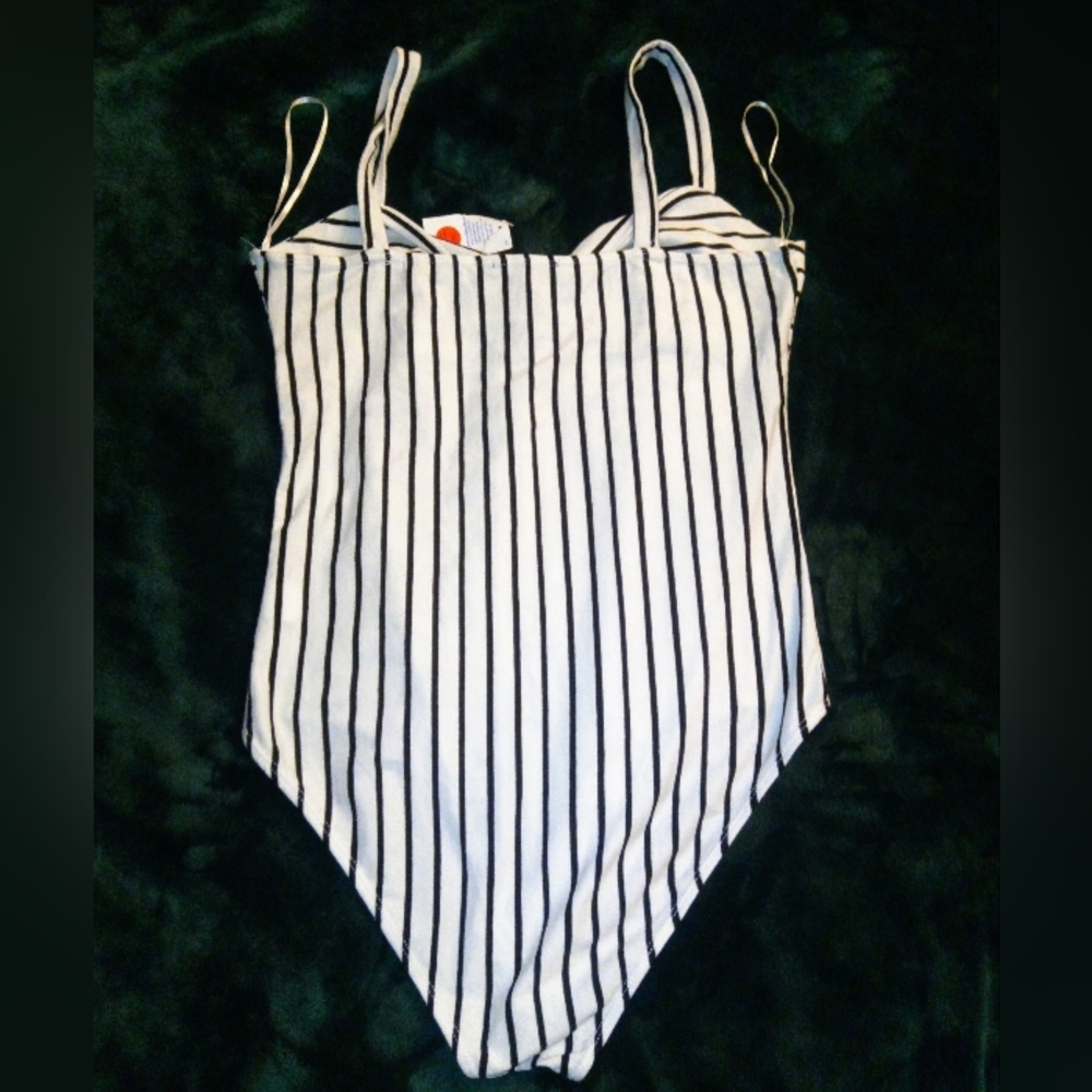 Ambiance White & Black Striped Bodysuit Sz XL - Picture 2 of 8
